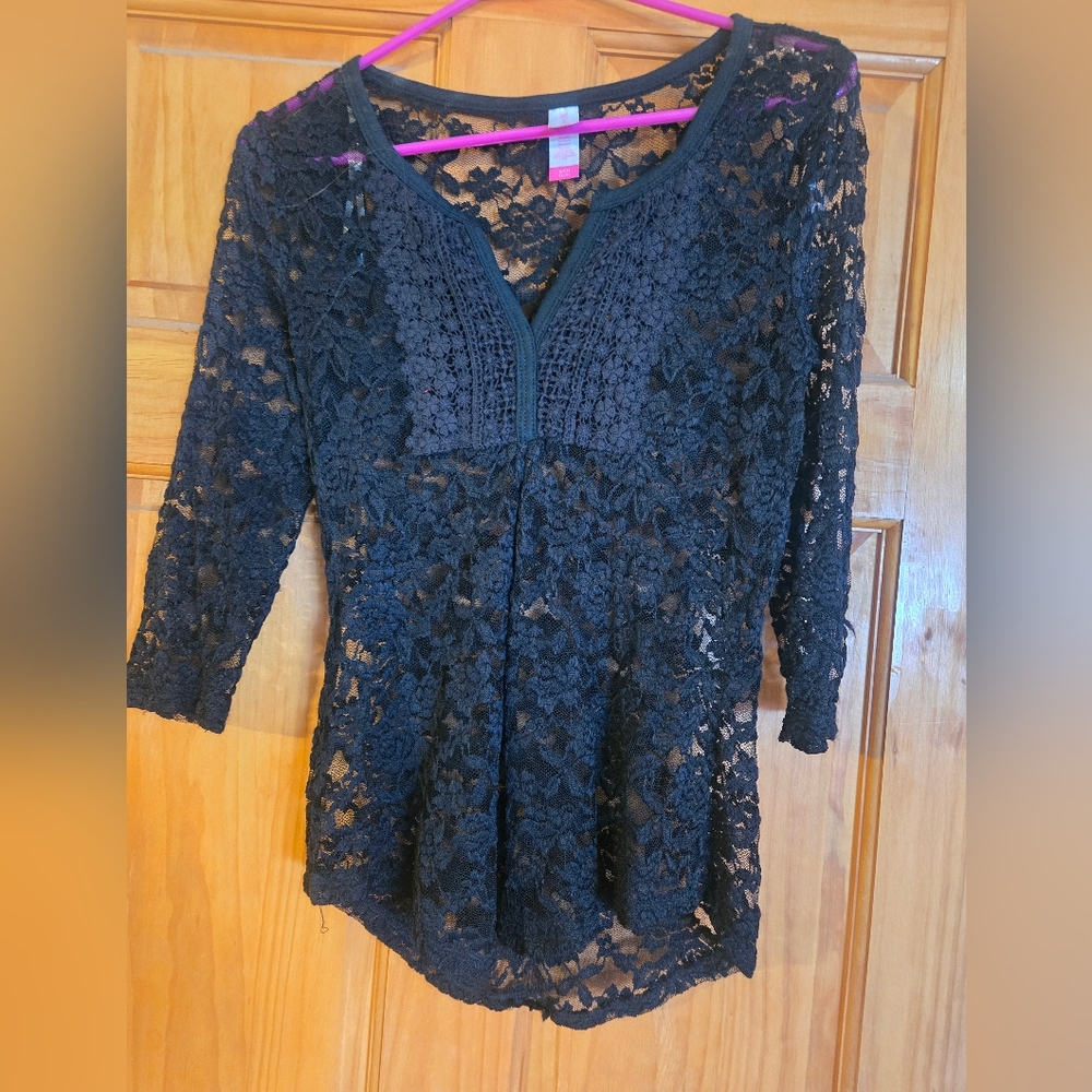 Lace Top Size Small